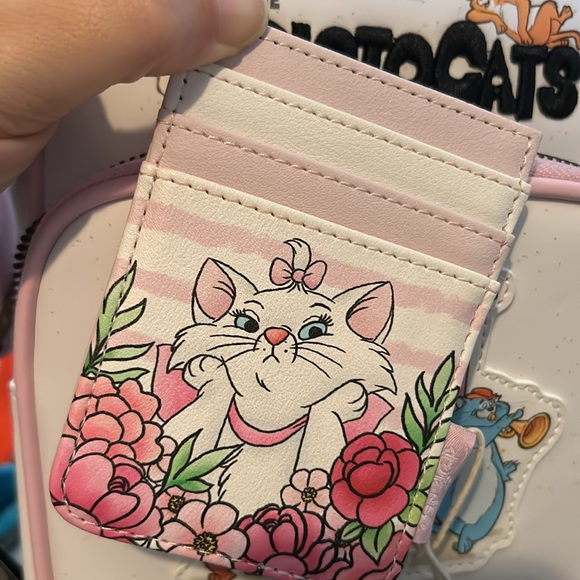 NEW WITH TAGS Loungefly Aristocats crossbody Disney  with Marie cardholder - Picture 3 of 3